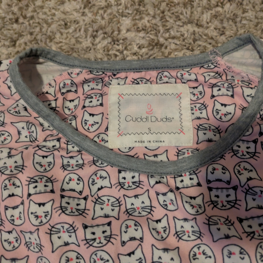 Cuddl Duds Pink and Gray Cats Super Soft Pajama Set - Picture 6 of 7
